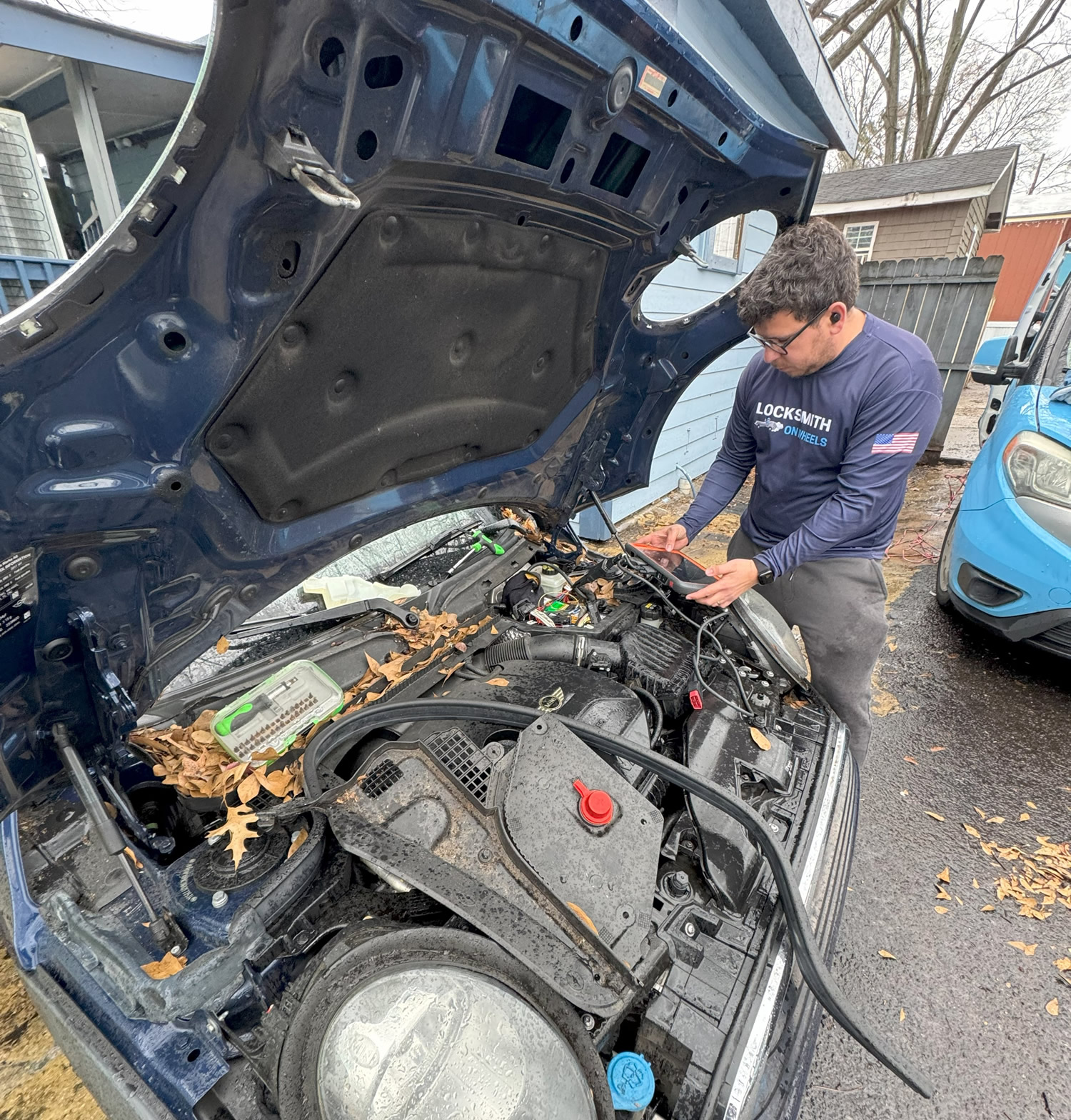 Locksmith on Wheels Team